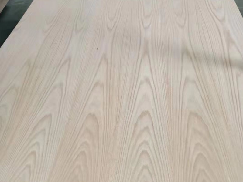 AA+ Grade Natural Veneer Oak